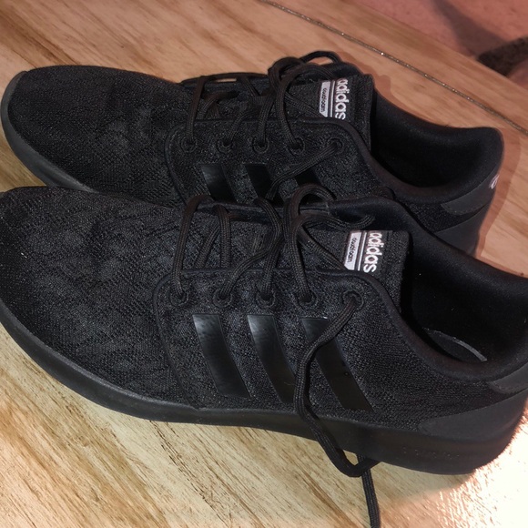 adidas Shoes - Adidas Cloud Foam Tennis Shoes